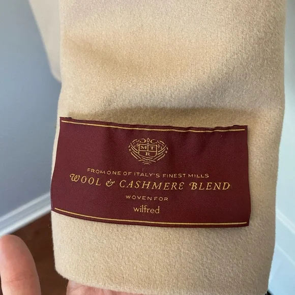 SOLD Aritzia Wilfred Cocoon Coat - Picture 6 of 7